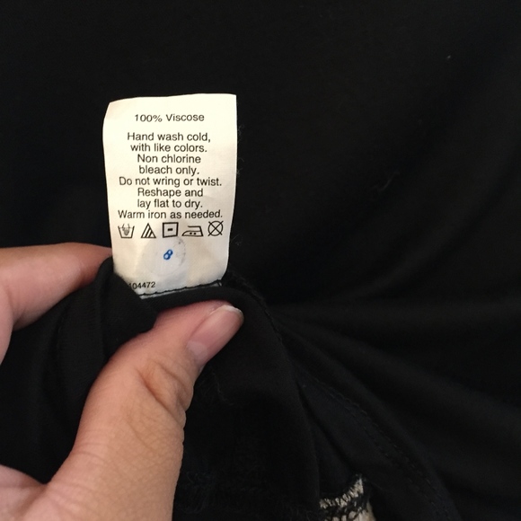 Madewell Anthem Long Sleeve V-Neck Top - Picture 8 of 8